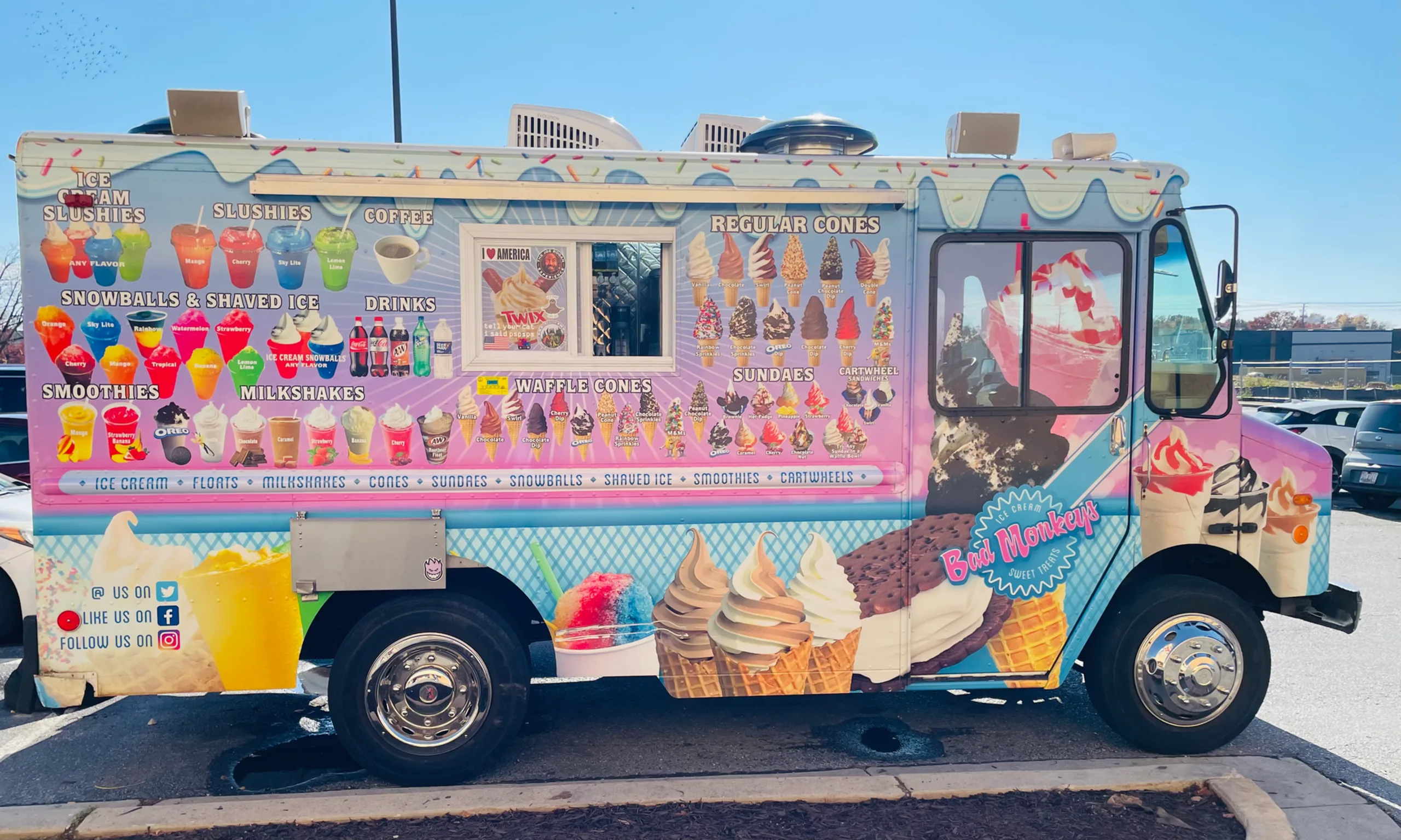 Bad Monkeys Sweet Treats truck at the grand opening