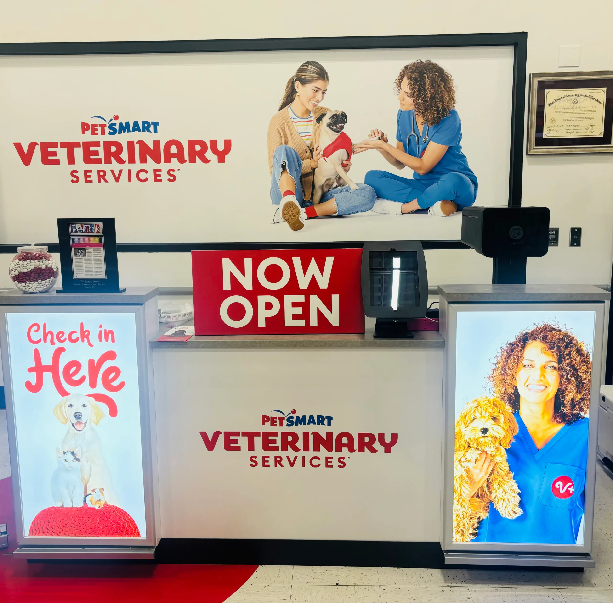 Welcome desk at PVS Hospital